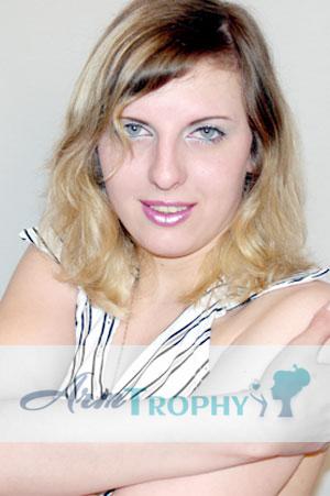 79075 - Lyana Age: 28 - Ukraine