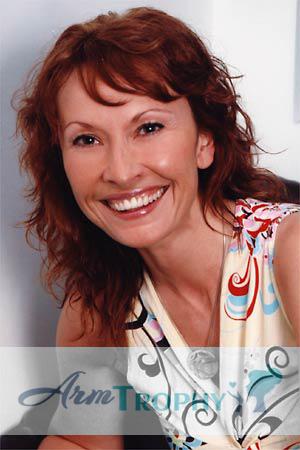 79360 - Oxana Age: 41 - Russia