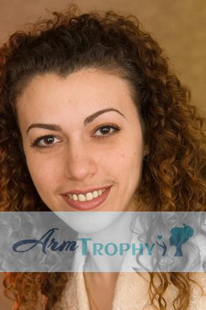 79789 - Natalia Age: 37 - Russia