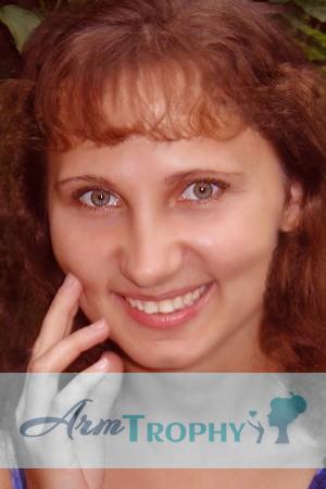 80766 - Svetlana Age: 31 - Russia