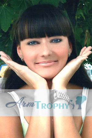 81513 - Irina Age: 33 - Ukraine