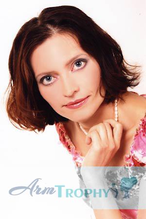 81853 - Zoya Age: 38 - Russia