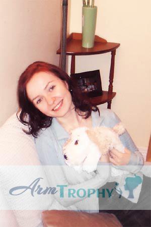 82034 - Elena Age: 33 - Russia