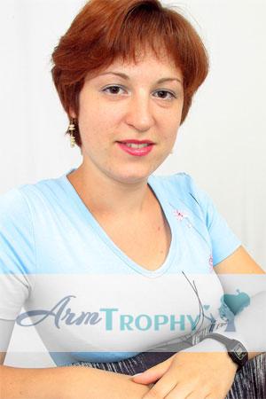 82450 - Ekaterina Age: 32 - Russia