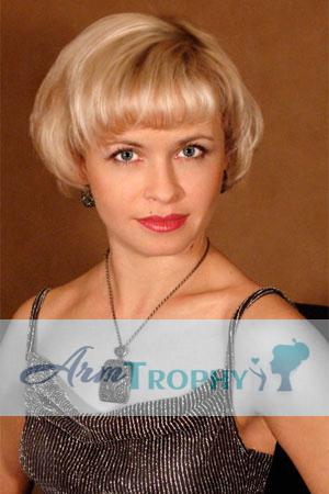 82851 - Svetlana Age: 38 - Russia