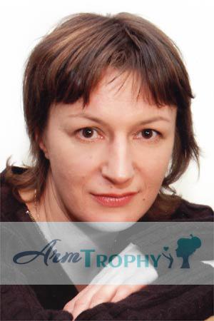 82990 - Elena Age: 50 - Russia