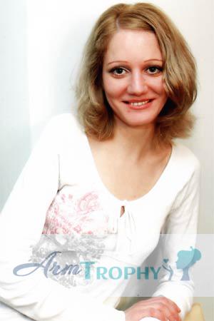 83007 - Veriko Age: 36 - Russia
