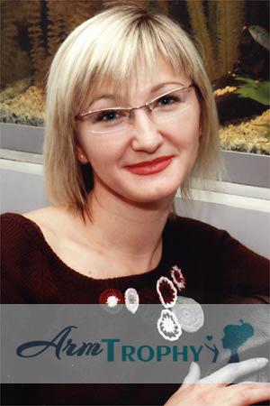 83008 - Tatiana Age: 40 - Russia