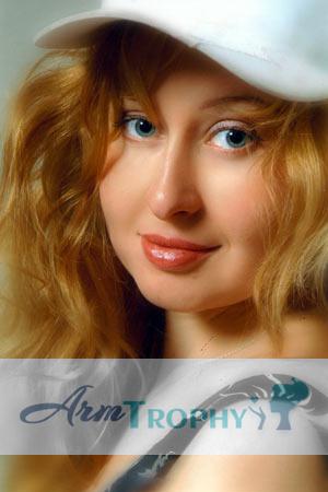 83372 - Ludmila Age: 33 - Russia