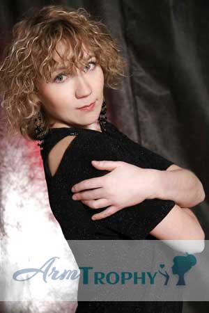 83389 - Elena Age: 45 - Russia