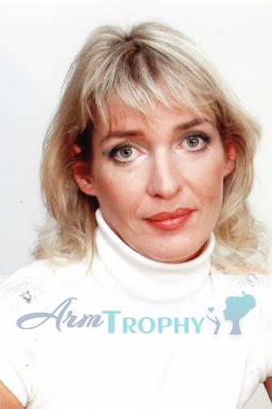 83681 - Irina Age: 43 - Russia