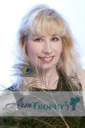 84618 - Elena Age: 47 - Russia