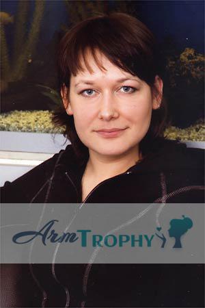 84661 - Tanya Age: 33 - Russia