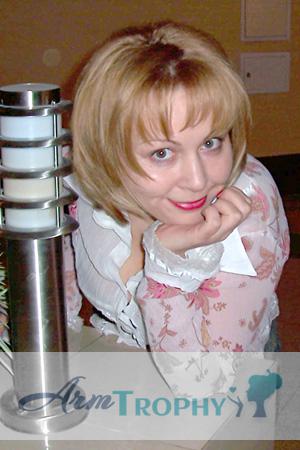 85450 - Irina Age: 38 - Russia