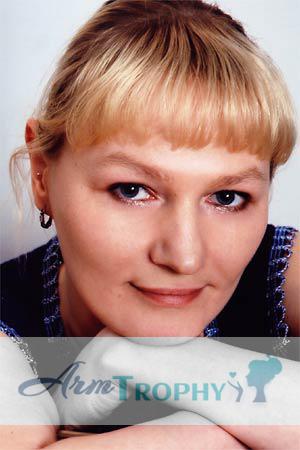 86049 - Ksenia Age: 37 - Russia