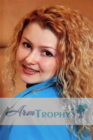 86571 - Oxana Age: 40 - Russia