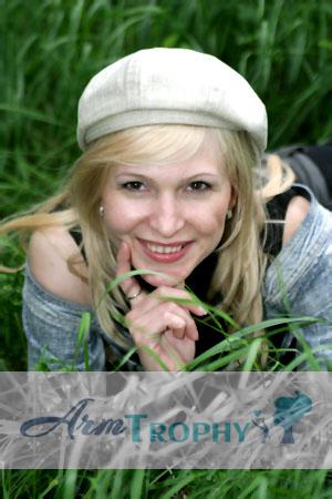 86885 - Veronica Age: 39 - Russia