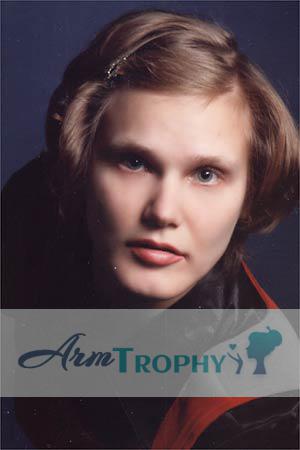 87498 - Yulia Age: 38 - Russia