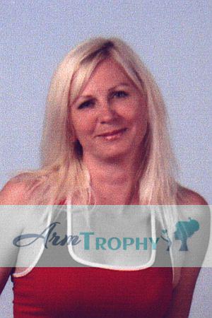 87610 - Irina Age: 37 - Russia