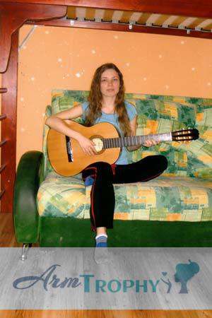 87989 - Irina Age: 30 - Russia