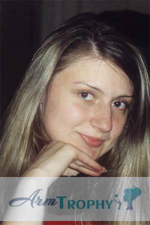 89221 - Elena Age: 27 - Russia