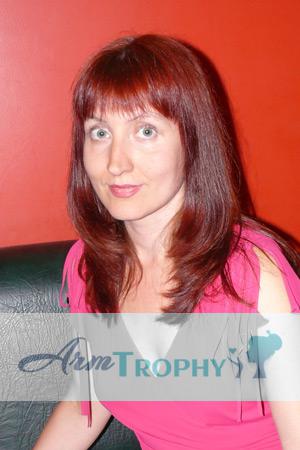 89361 - Svetlana Age: 42 - Russia