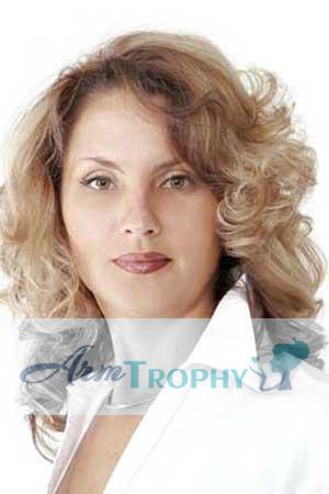 89503 - Lia Age: 40 - Russia