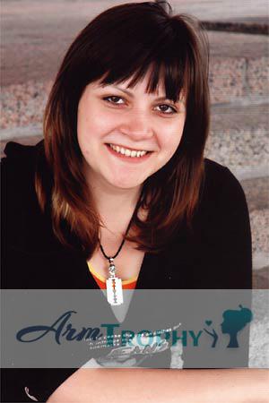 89689 - Olga Age: 24 - Russia