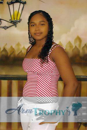 89926 - Yajaira Vanessa Age: 23 - Colombia