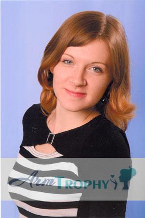 90077 - Svetlana Age: 31 - Russia