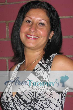 91297 - Yenny Age: 49 - Costa Rica