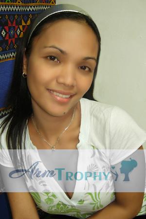 93937 - Marlyn Age: 35 - Philippines