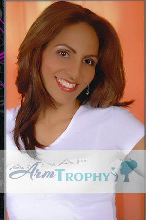 98430 - Claudia Age: 34 - Colombia