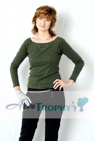 98717 - Svetlana Age: 54 - Russia