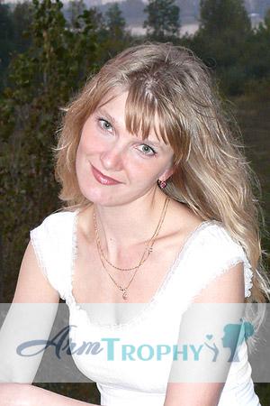 99908 - Evgenia Age: 44 - Russia