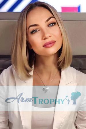 Arm Trophy | Arm Trophy Women